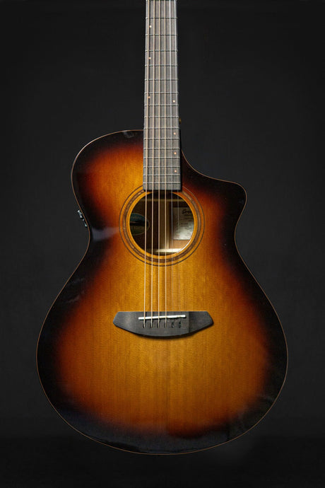 Breedlove Solo Pro Concert EdgeBurst CE - Acoustic Guitars - Breedlove