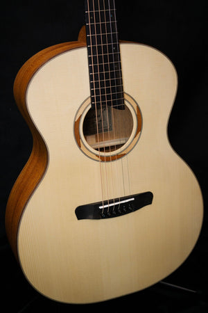 Dowina Sauvignon GA S Vintage Series Acoustic Guitar (Spruce & Mahogany) - Acoustic Guitars - Dowina